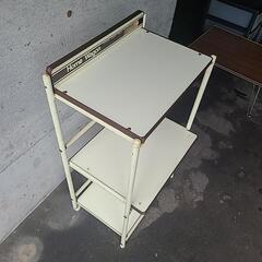 (無料)キッチン用家電置きワゴン　中古の画像