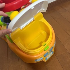 お話中　アンパンマンよくばりビジーカーの画像