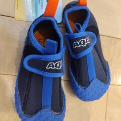 新品　AQA ウォーターシューズ