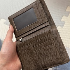 財布　オリーブグレーの画像