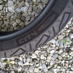 中古スクータータイヤ100/80-14 120/70-14の画像