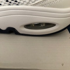新品未使用　
ナースシューズの画像
