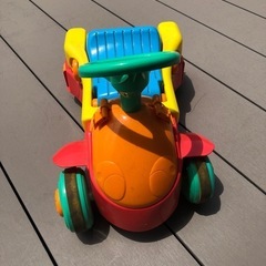 幼児用乗り物の画像