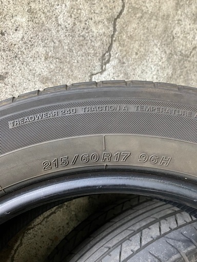 ヨコハマASPEC 215/60R17 4本2021年 (たかちゃん) 越谷のタイヤ