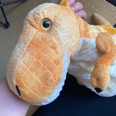 恐竜リュックの画像