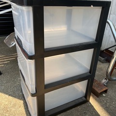 衣装ケースの画像