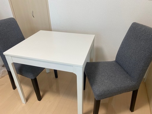 正規店仕入れの IKEA 伸長式ダイニングテーブルとイス2脚のダイニングセット (こ ダイニングテーブル