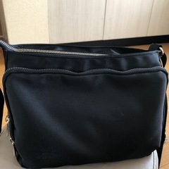 ショルダーバッグの画像