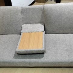 ソファーベッドリクライニングテーブル３人掛けの画像
