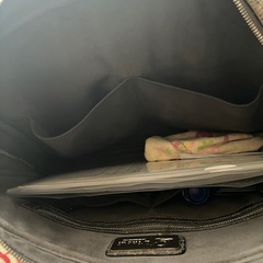 クロコ型押しビジネスバッグ ブリーフケース フェンディチャーム付きの画像