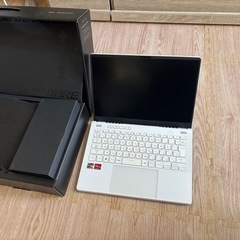 ROG GA402RJ-R76RX6700SW ゲーミングノートの画像