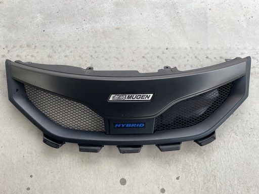 無限　フリード　GP3 ハイブリッド用グリル