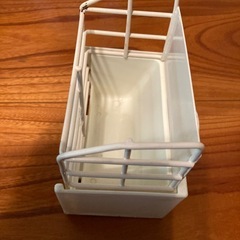 GEXうさぎの牧草BOXうさぎ牧草入れ🐰裏側でガッチリ固定できますの画像