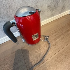 デロンギ　Delonghi 電気ケトル kMixの画像