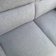 ３人掛けソファ／グレーの画像