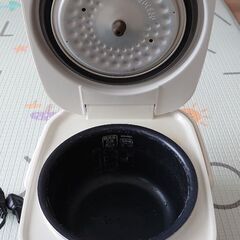 アイリスオーヤマ炊飯器3号炊きの画像