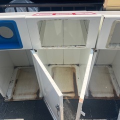 ゴミ箱6個 業務用
  の画像