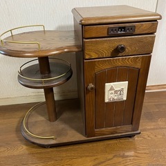 おしゃれなリビングワゴン