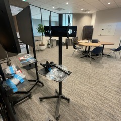 【全引取り限定・無料】傘立て、ゴミ箱、エアコンの羽、モニタースタンドの画像