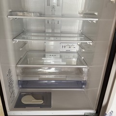 三菱ノンフロン冷凍冷蔵庫　2017年製　ブラウン　MR-CX33C-BR形　動作確認済　 自動製氷付き　の画像