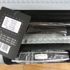 未使用 HUNDRED キャリーケース Mサイズ 63L MCR-001 ハードケース グレー 中サイズ スーツケース キャスター付き キャリーバッグ 札幌市 厚別区の画像