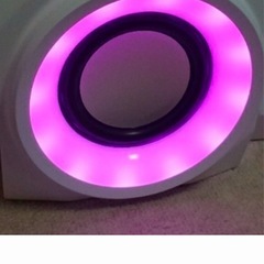 TVオーディオ接続可能な光る重低音スピーカーの画像