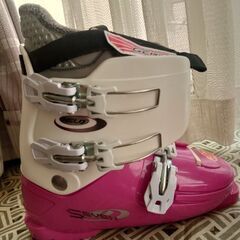 GENiX ジュニア　スキーブーツの画像