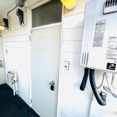 🔥【初期費用無料】🉐駅近く🔥ペット可❗️入間郡武州長瀬🉐✨白アパート💰近ショッピングモール有り − 埼玉県
