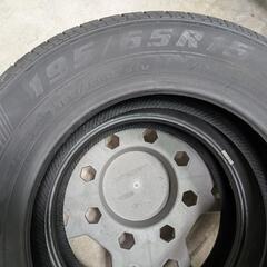【新品　作業込み】タイヤ　195/65R15 海外製　2本の画像