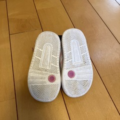 美品‼️キッズスニーカーadidasの画像