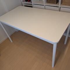 IKEAデスク 130x70cm TOMMARYD