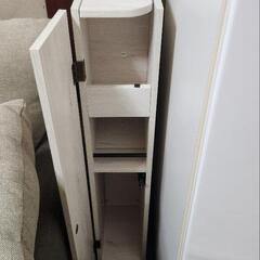 トイレットペーパーホルダー入れの画像