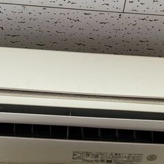 HITACH　ルームエアコン　白くまくん