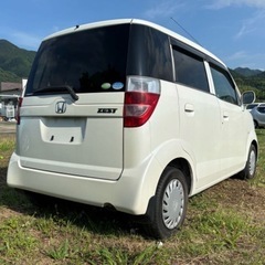 ホンダ　ゼスト　白の画像
