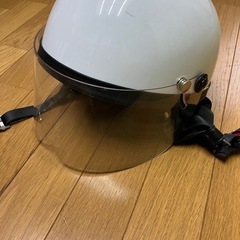 取引中ヘルメット