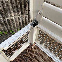 金属製収納付きベンチの画像