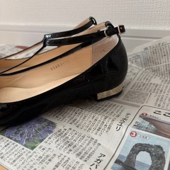 黒　パンプスの画像