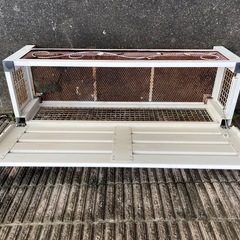 金属製収納付きベンチの画像