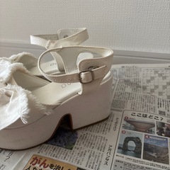 リボン　厚底サンダルの画像