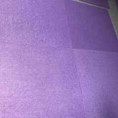 タイルカーペット　50x50センチ　パープル　中古　１枚100円