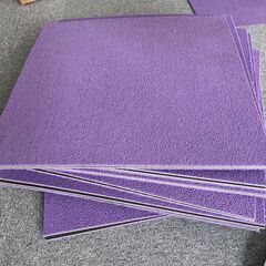 タイルカーペット　50x50センチ　パープル　中古　１枚100円の画像