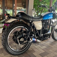KAWASAKI 250TR FIモデル　BJ250F カスタム　フロントフォークOH 社外マフラー　社外テールランプ　社外フェンダー　油脂類交換　機関良好の画像