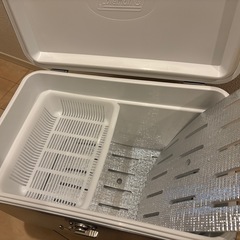 Colemanクーラーボックス　スチールベルトクーラー 54QTの画像