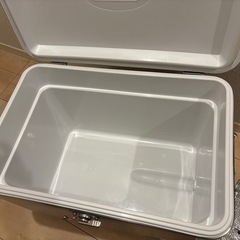 Colemanクーラーボックス　スチールベルトクーラー 54QTの画像