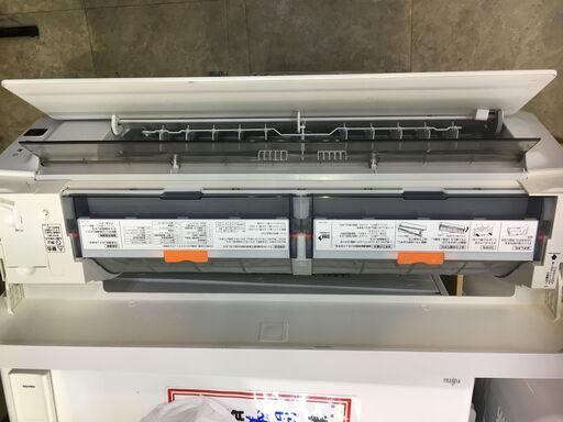 SHARPルームエアコン　2020年　２．８KW（８～１２畳）お掃除ロボ　人感センサー　標準工賃込み