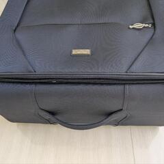 stratic スーツケース大の画像