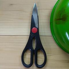 フライパン 20cm キッチンバサミ 計２点の画像