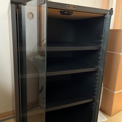 収納棚の画像