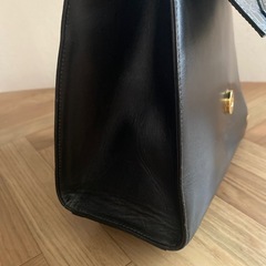 ハナエモリ HANAE MORI ハンドバッグ 型押し皮革 台形　ブラックの画像