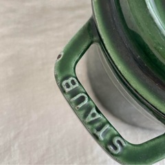 STAUB バジルグリーン ピコ・ココット　オーバル鍋 23amの画像